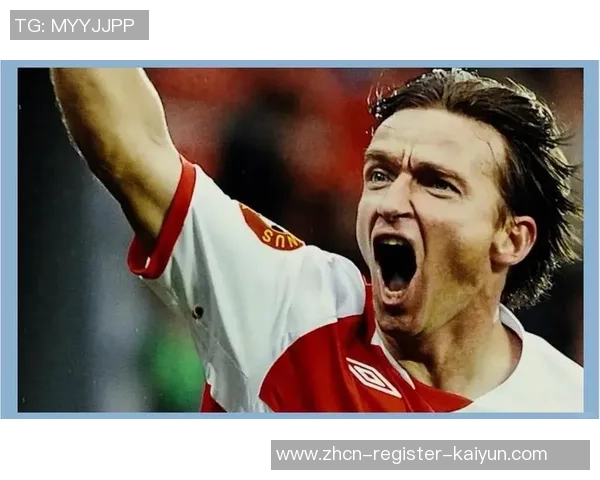 星光璀璨的足球盛宴回顾2000年足球界的辉煌瞬间与传奇故事